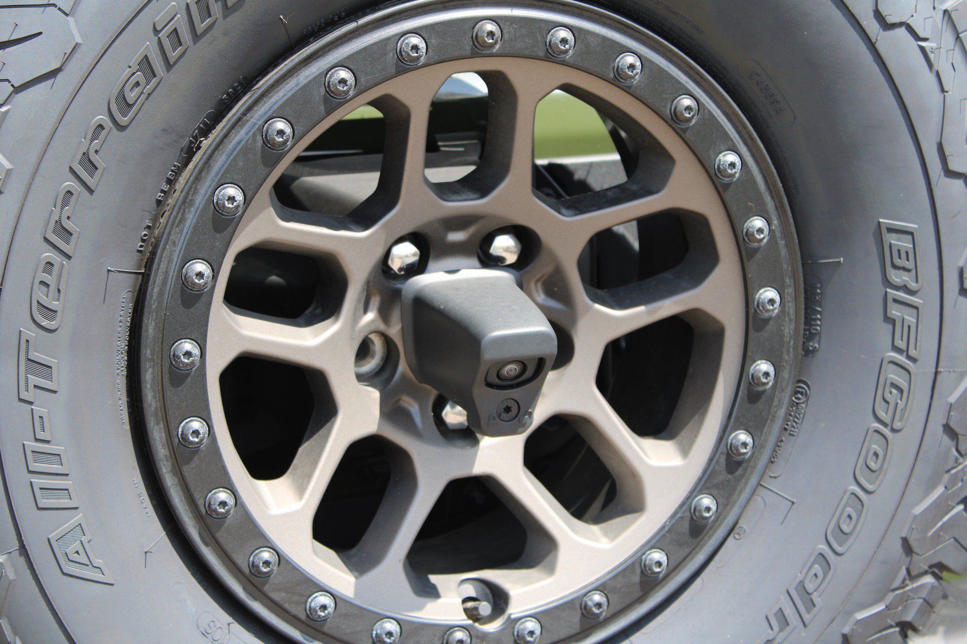 Used 2021 Jeep Wrangler Unlimited Rubicon w/ Xtreme Recon 35" Tire Package AWD/4WD image 13