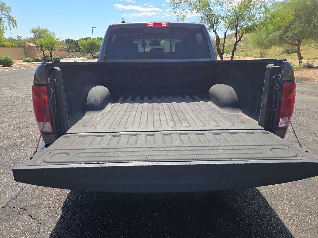 Used 2019 RAM 1500 Classic SLT w/ Luxury Group RWD image 21