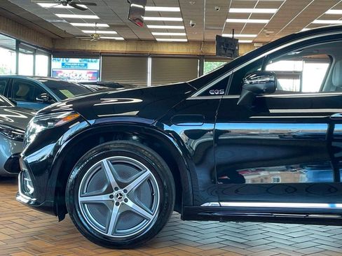 Used 2023 Mercedes-Benz EQS 580 4MATIC SUV image 5