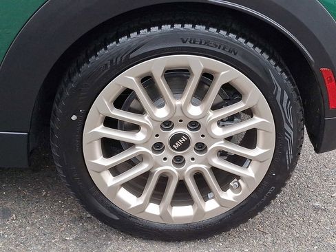 Certified 2025 MINI Cooper S image 9