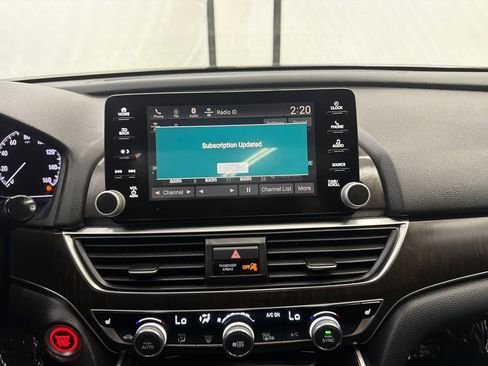 Used 2018 Honda Accord EX-L image 29