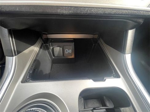 Used 2023 Ford Explorer XLT w/ Equipment Group 202A image 23