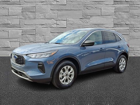 Certified 2023 Ford Escape Active AWD/4WD image 5