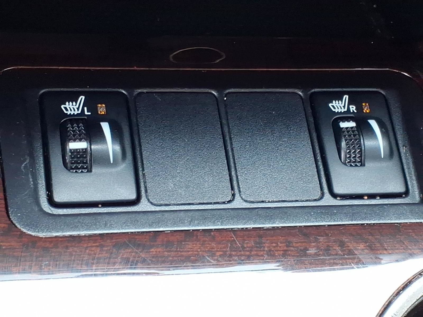 Used 2013 Toyota Camry XLE FWD image 9