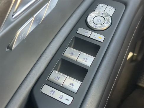 Used 2024 Genesis GV80 3.5T w/ Prestige Package image 24