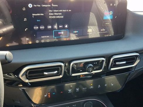 New 2026 Nissan Sentra SV w/ SV Convenience Package FWD image 7