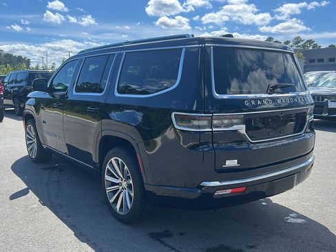 Used 2022 Jeep Grand Wagoneer Series II w/ Convenience Group III AWD/4WD image 7