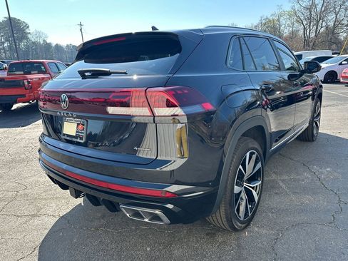 Used 2024 Volkswagen Atlas Cross Sport SEL R-Line AWD/4WD image 6