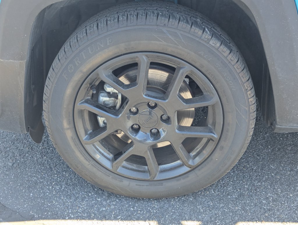Used 2020 Jeep Renegade Altitude FWD image 13