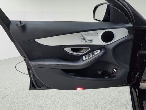 Used 2018 Mercedes-Benz C 300 Sedan image 25