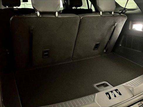 New 2026 Ford Explorer ST-Line w/ ST-Line Street Pack image 36