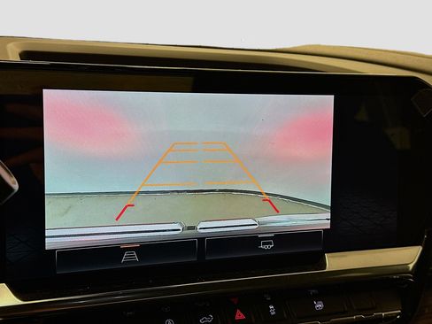 Used 2024 GMC Sierra 1500 Elevation image 23