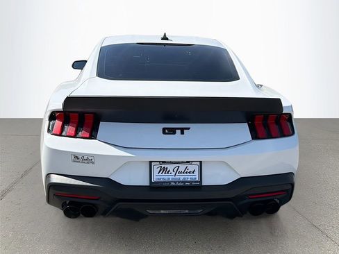Used 2024 Ford Mustang GT Premium RWD image 5