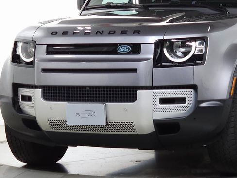 Certified 2021 Land Rover Defender 110 S image 12