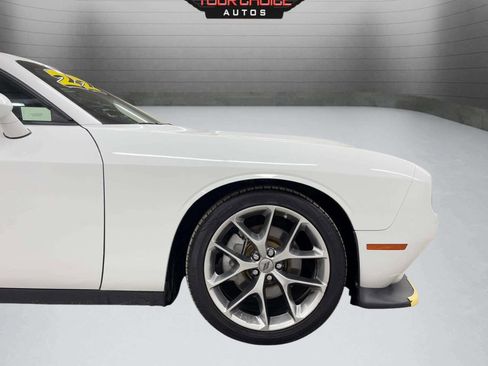 Used 2022 Dodge Challenger GT image 9