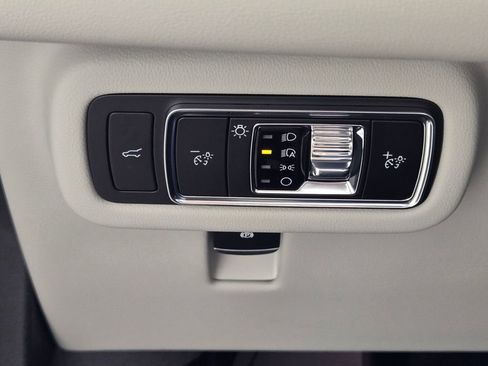 New 2026 Lincoln Nautilus Premier image 18