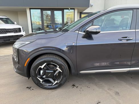 New 2026 Kia Sportage EX image 11