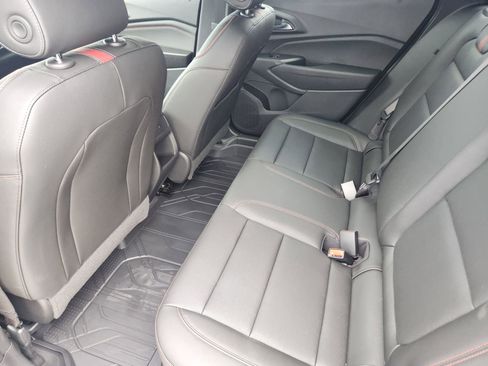 New 2026 Chevrolet Trax RS w/ Sunroof Package FWD image 23