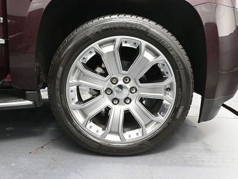 Used 2017 GMC Yukon XL Denali w/ Open Road Package image 18