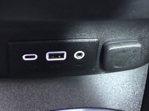 Used 2019 Chevrolet Malibu LT FWD image 24