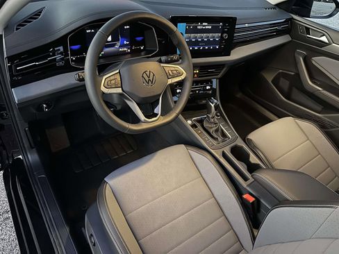 New 2026 Volkswagen Jetta SE image 10