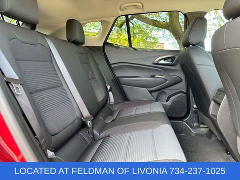 Used 2024 Chevrolet Trax LT FWD image 24