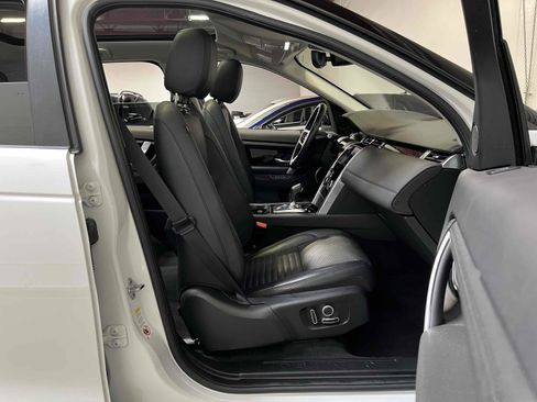 Used 2021 Land Rover Discovery Sport SE image 35