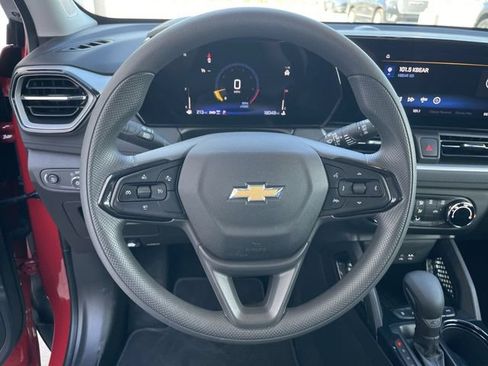Used 2026 Chevrolet TrailBlazer LS AWD/4WD image 14