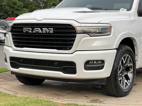 Used 2025 RAM 1500 Laramie w/ Sport Appearance Package AWD/4WD image 10
