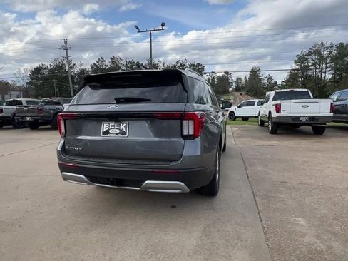 New 2026 Ford Explorer Platinum image 6