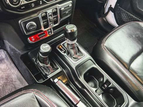 Used 2020 Jeep Gladiator Rubicon image 18