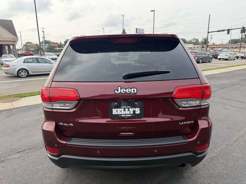 Used 2016 Jeep Grand Cherokee Laredo w/ Quick Order Package 23E AWD/4WD image 4