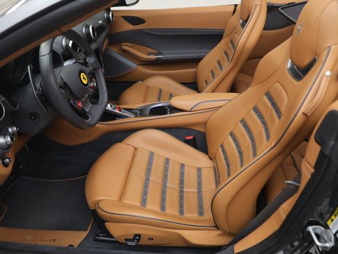 Certified 2022 Ferrari Portofino M RWD image 15
