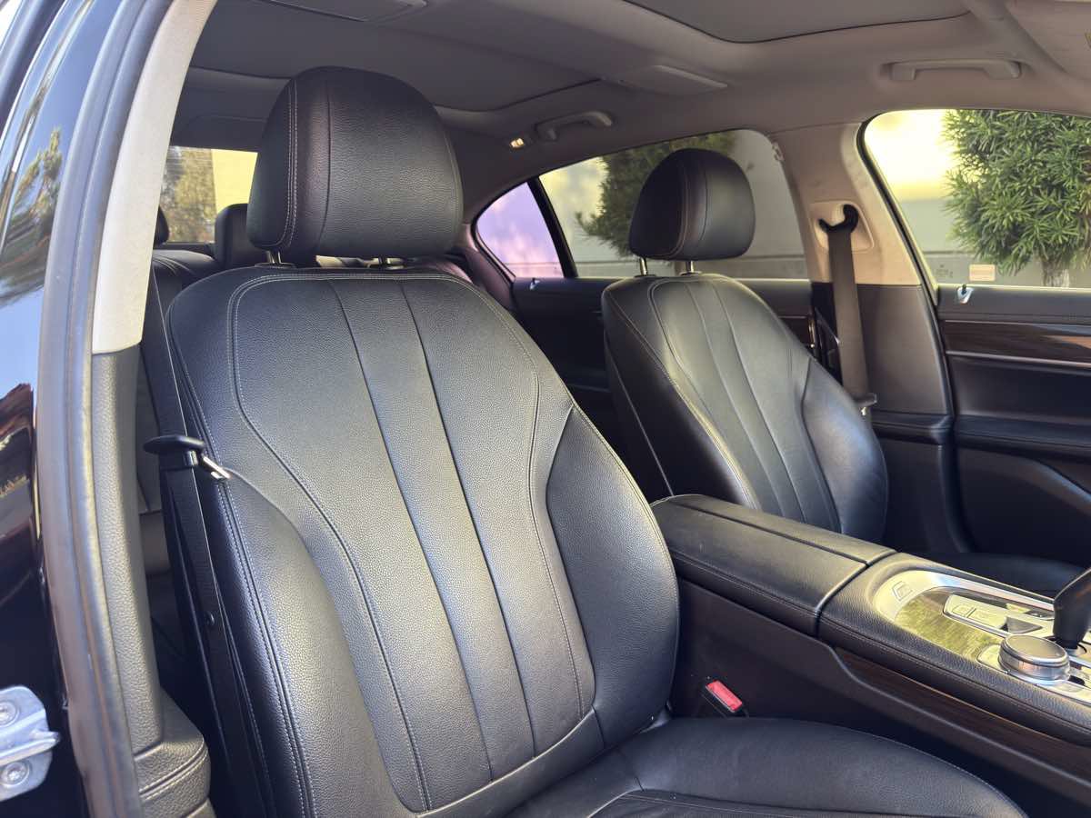 Used 2016 BMW 740i RWD image 58