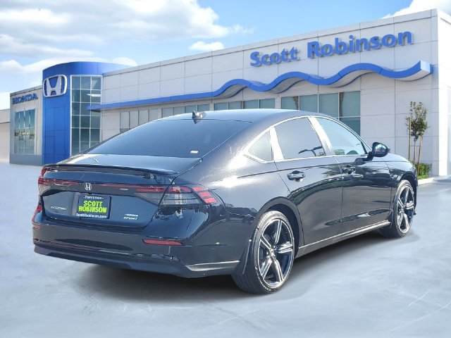 Used 2025 Honda Accord Sport image 4