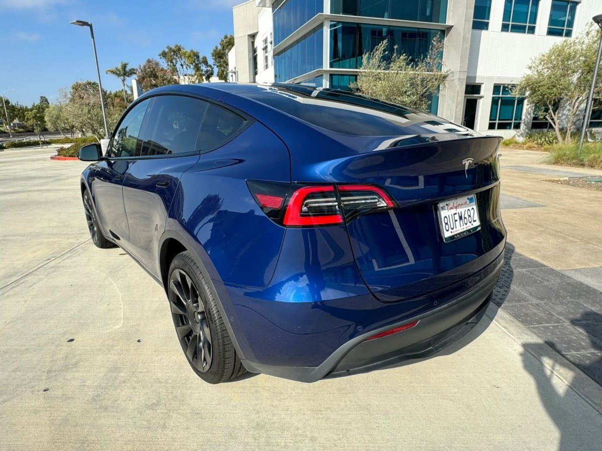 Used 2023 Tesla Model Y Long Range AWD/4WD image 13