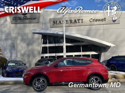 New 2025 Alfa Romeo Tonale image 8