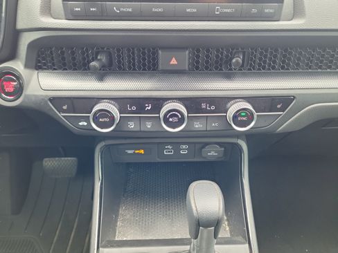 Used 2023 Honda CR-V EX image 15