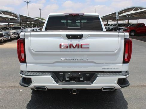 Used 2023 GMC Sierra 1500 Denali w/ Denali Reserve Package AWD/4WD image 4