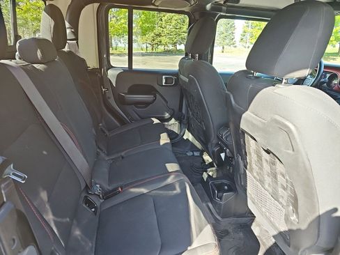 Used 2020 Jeep Gladiator Rubicon w/ LED Lighting Group AWD/4WD image 16