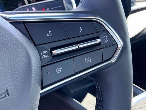 New 2026 Chevrolet Equinox LT w/ Midnight Edition image 17