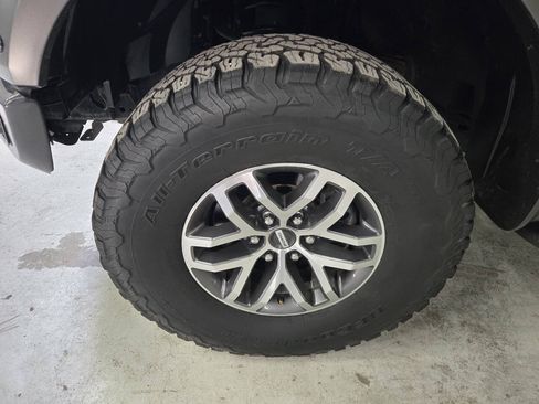 Used 2017 Ford F150 Raptor w/ Equipment Group 801A Mid AWD/4WD image 9