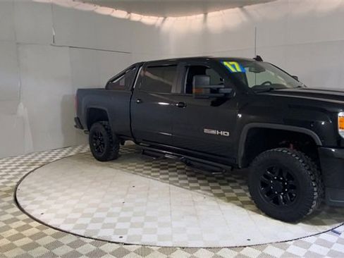 Used 2017 GMC Sierra 2500 SLT w/ All Terrain X HD Package image 2