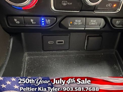 Used 2022 GMC Yukon SLT w/ SLT Premium Package AWD/4WD image 21