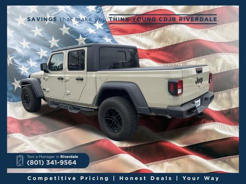 Used 2022 Jeep Gladiator Sport w/ Trailer Tow Package image 3