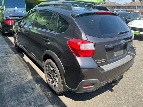 Used 2016 Subaru Crosstrek 2.0i Premium AWD/4WD image 2