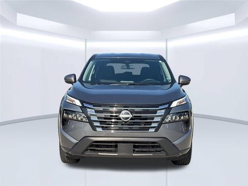 Used 2025 Nissan Rogue SV FWD image 11
