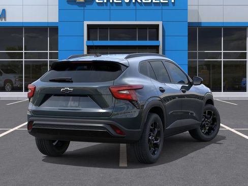 New 2026 Chevrolet Trax LT w/ Driver Confidence Package FWD image 4