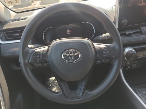 Certified 2024 Toyota RAV4 LE AWD/4WD image 21