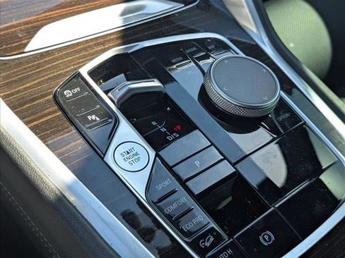 Used 2024 BMW X6 xDrive40i w/ Premium Package image 7